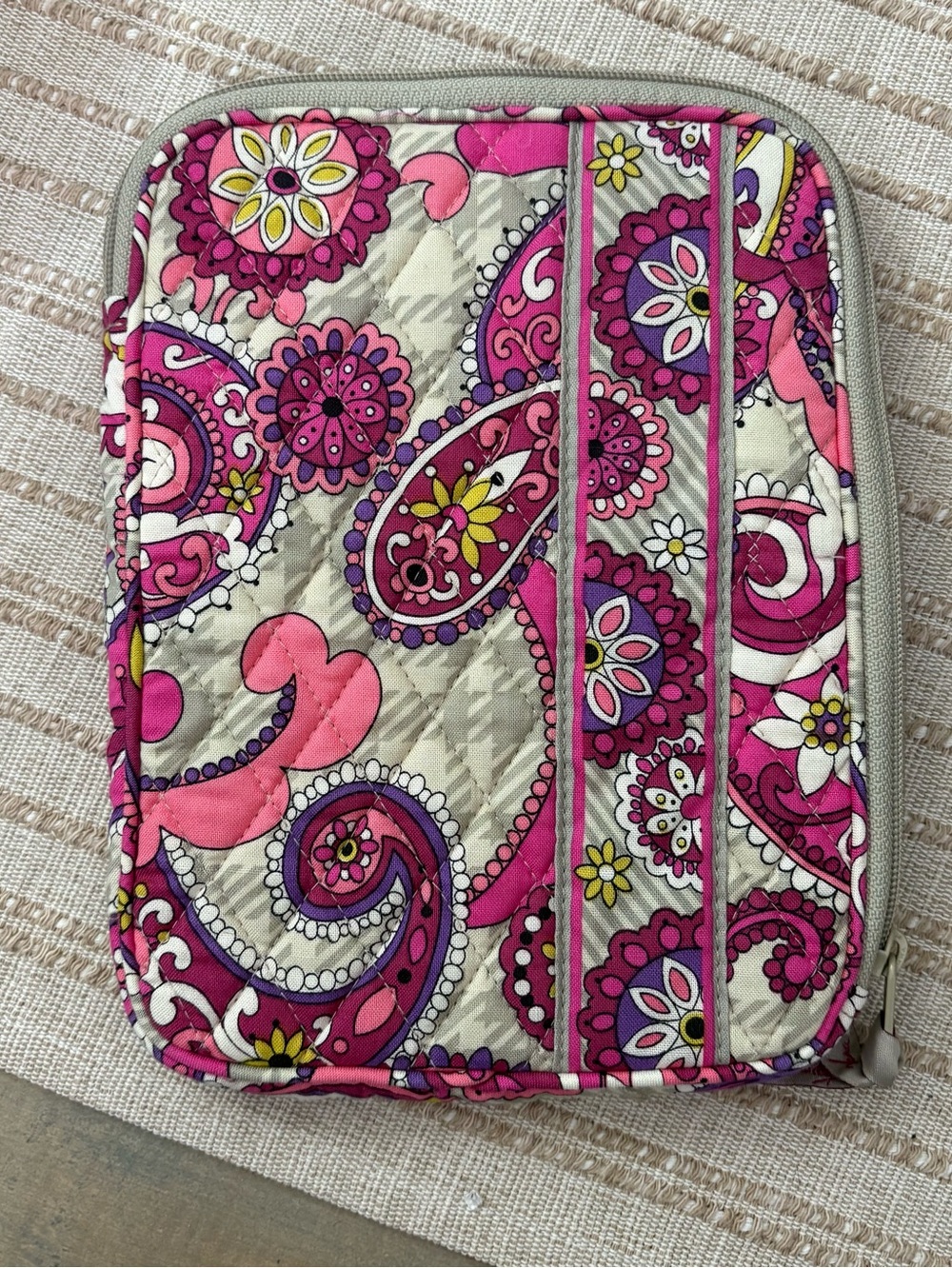 VERA BRADLEY PAISLEY MEETS PLAID like new E-READER NOOK KINDLE COVER